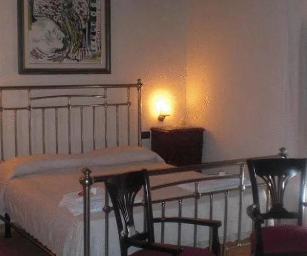 酒店 切法卢乡村旅行酒店 切法卢