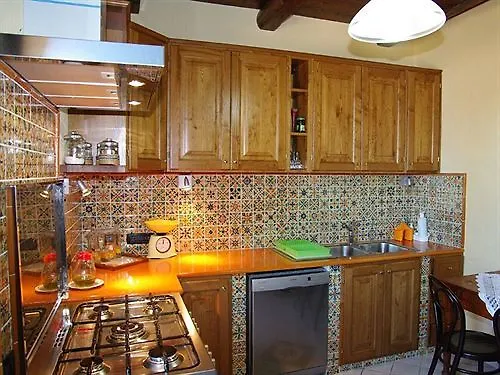 酒店 切法卢乡村旅行酒店